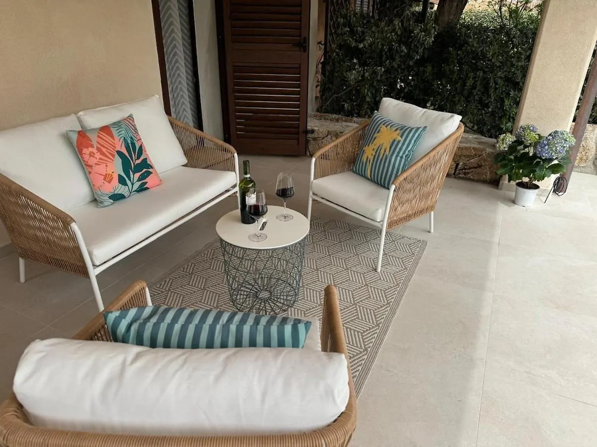 Cute Villa With Pool In Palau 0*,  Italy