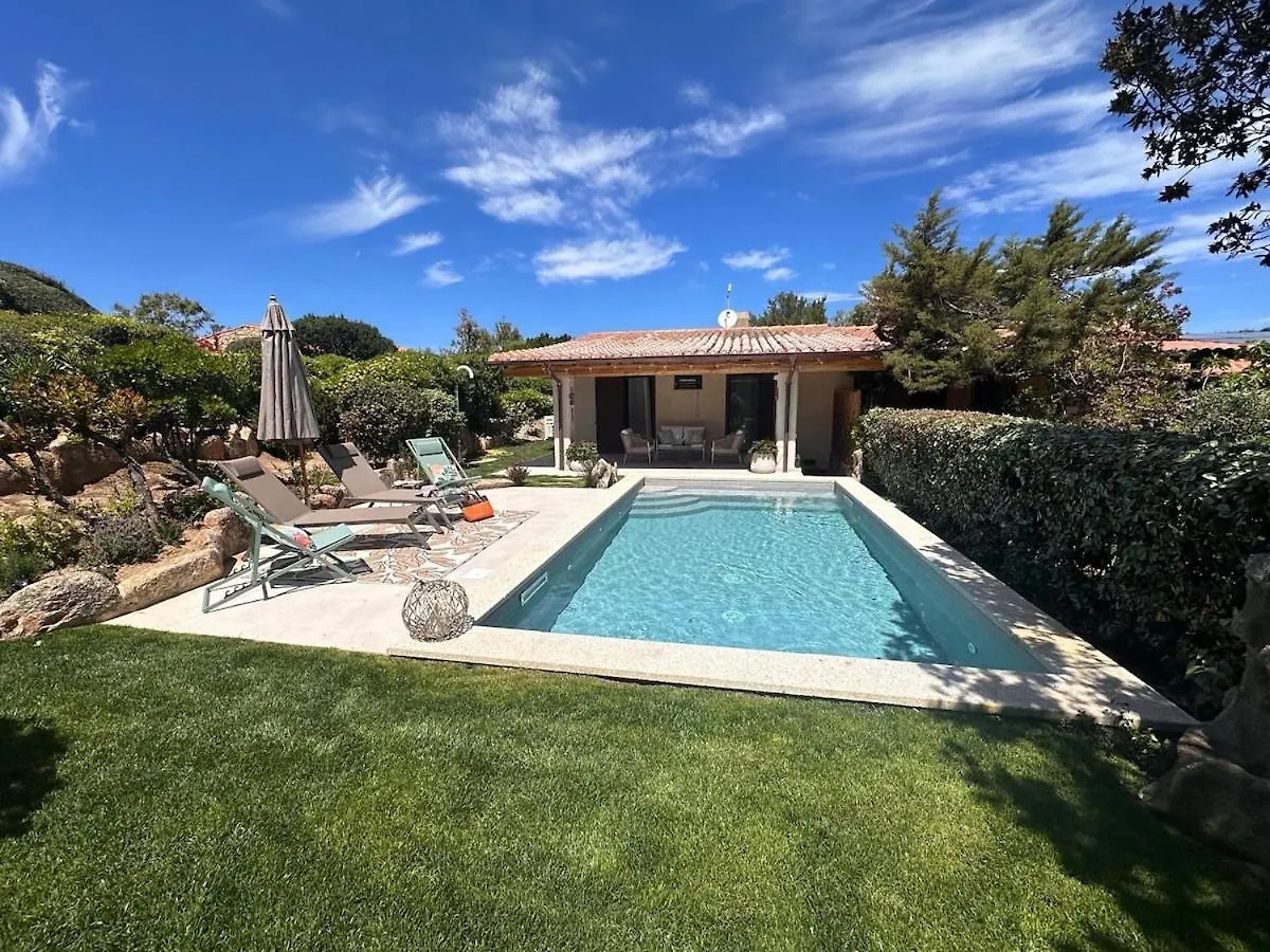 Cute Villa With Pool In Palau