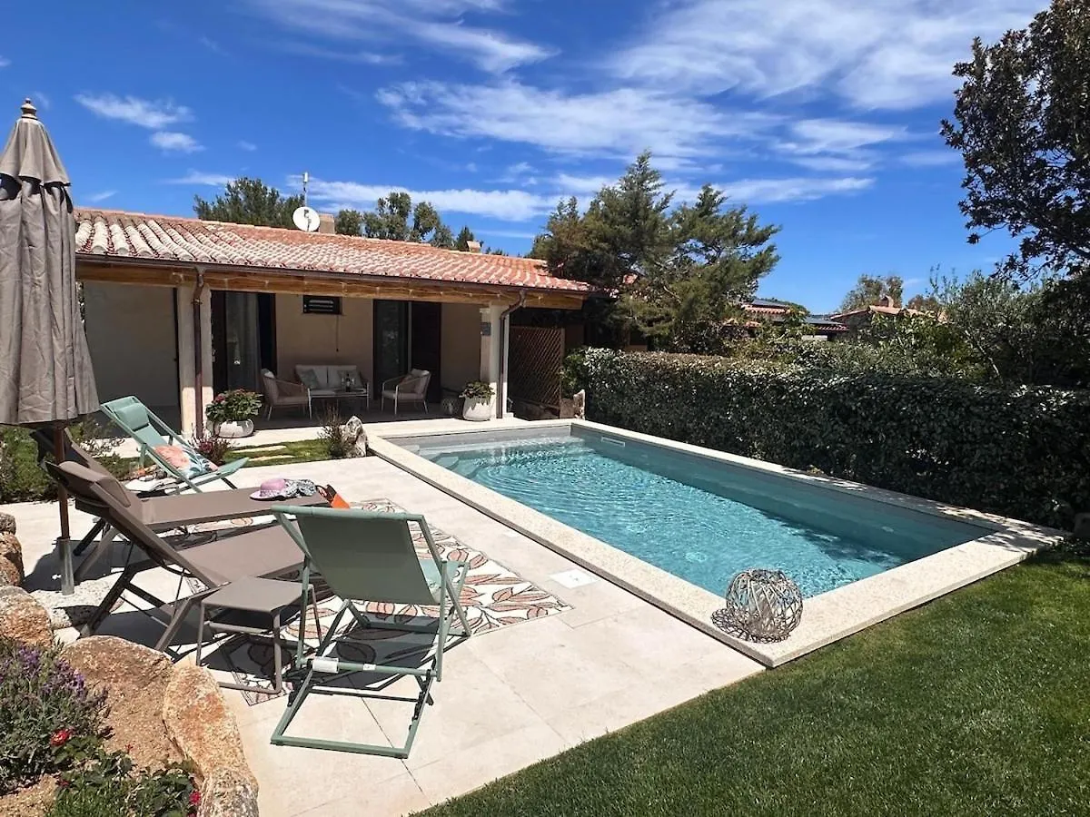 Cute Villa With Pool In Palau