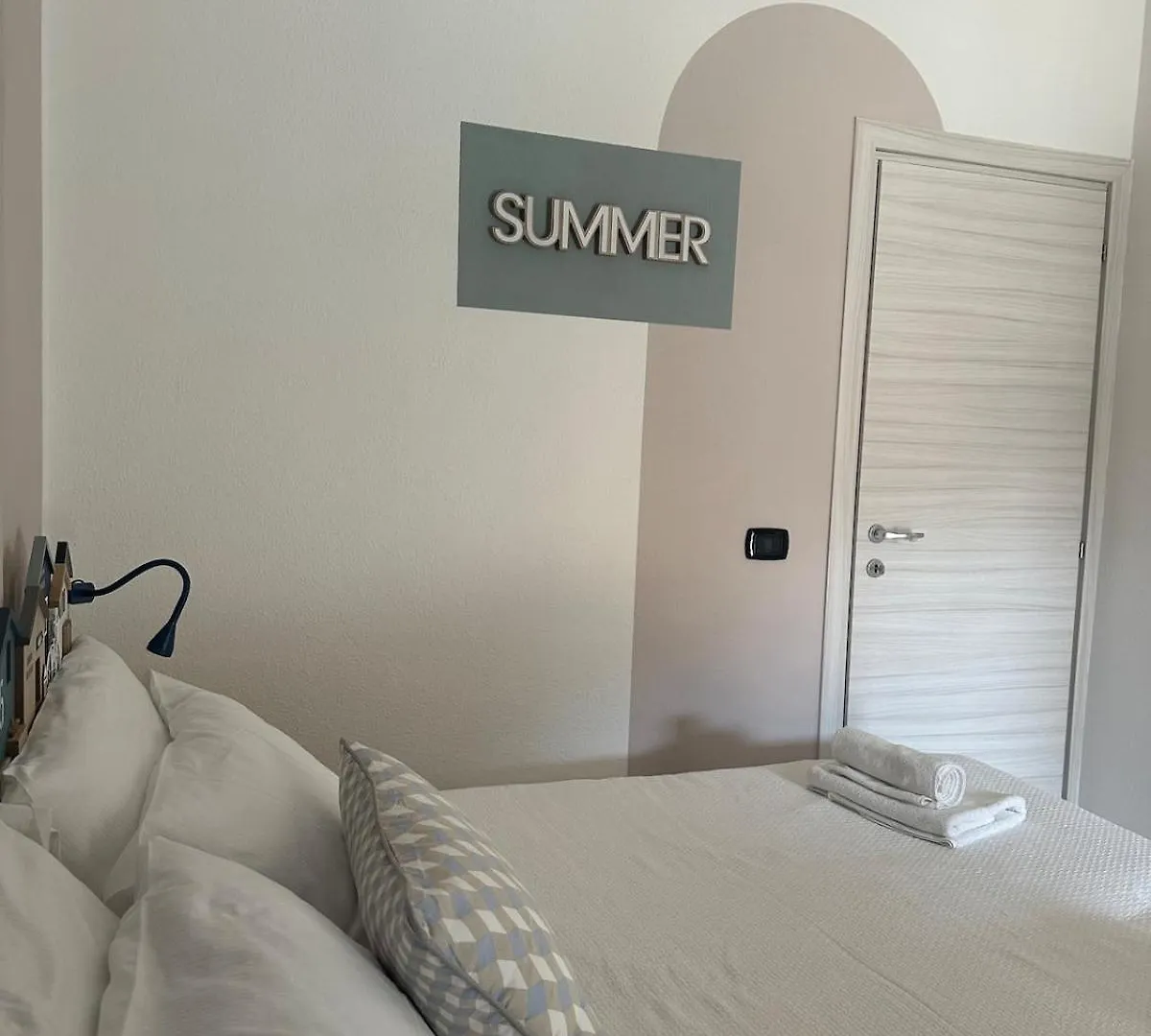 Cute Villa With Pool In Palau