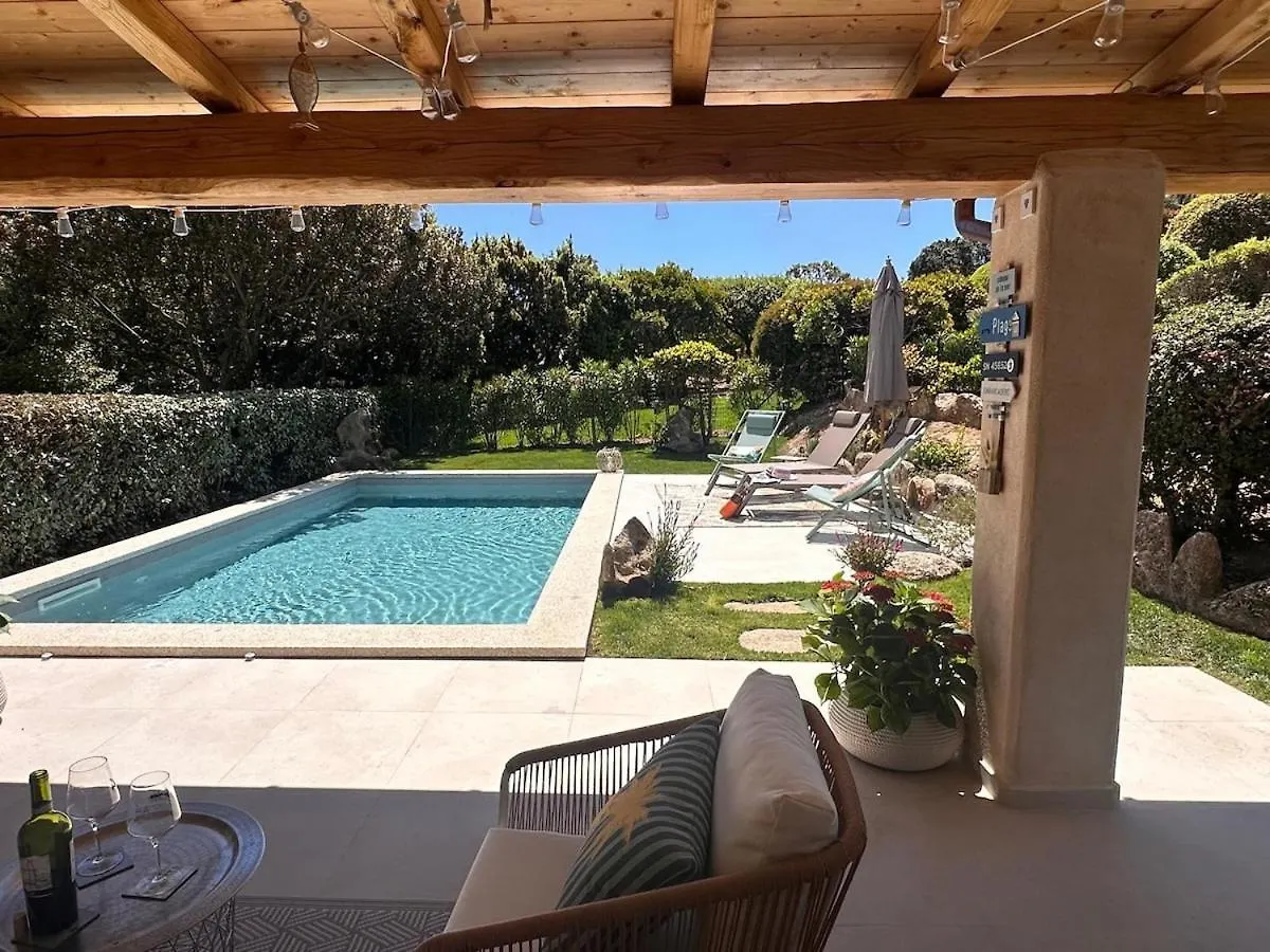 Cute Villa With Pool In Palau
